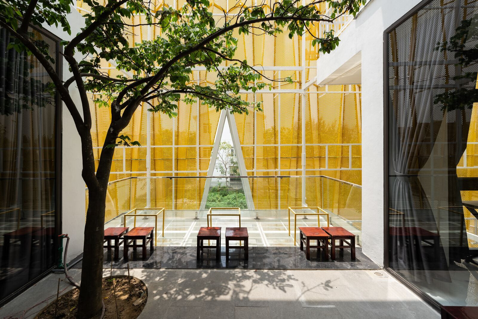 https://archello.com/story/101152/attachments/photos-videos/12 photo_credit Minh Luu