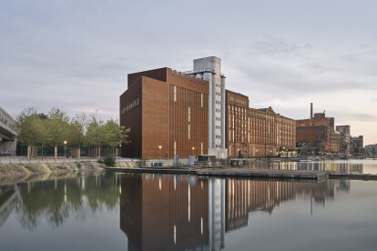 MKM Museum extension by Herzog & de Meuron blends with existing Küppersmühle grain mill