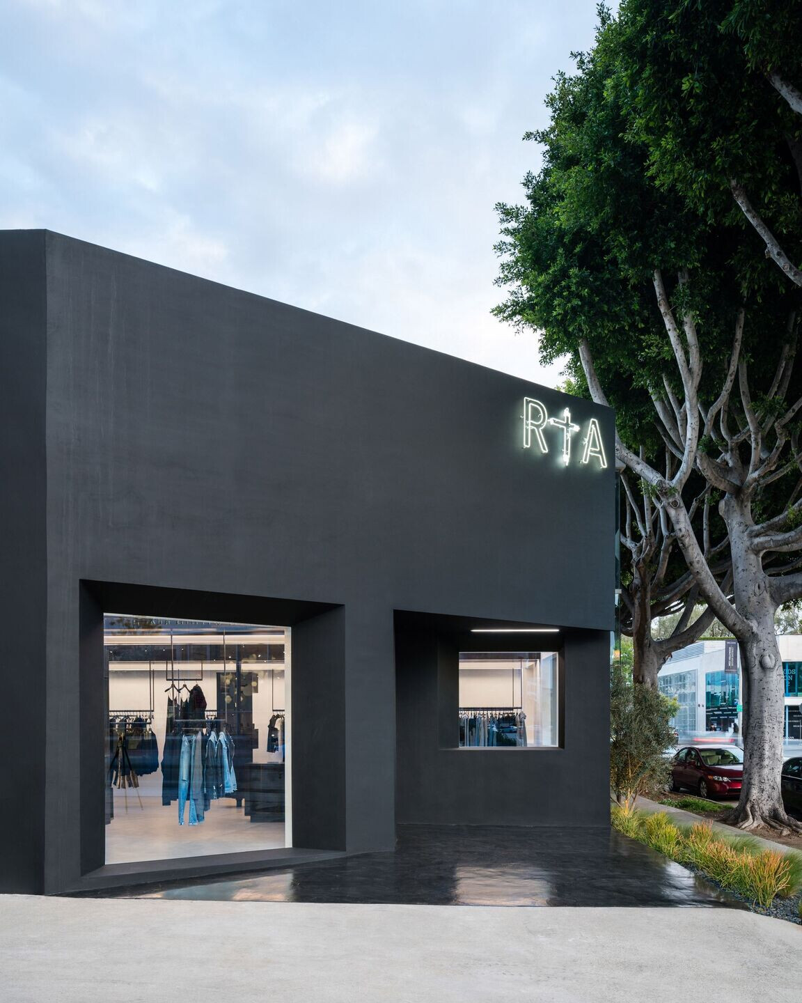 https://archello.com/story/101370/attachments/photos-videos/3 photo_credit Brandon Shigeta