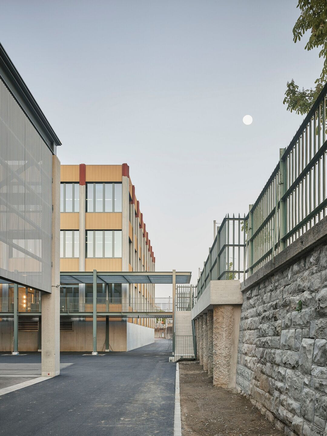https://archello.com/story/101471/attachments/photos-videos/3 photo_credit Lukas Murer