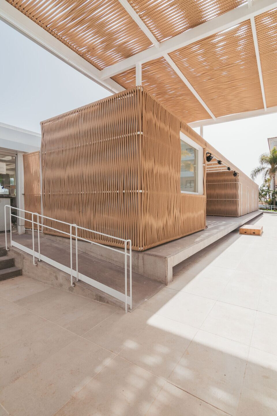 https://archello.com/story/101578/attachments/photos-videos/12 photo_credit José Oller / Flavio Dorta