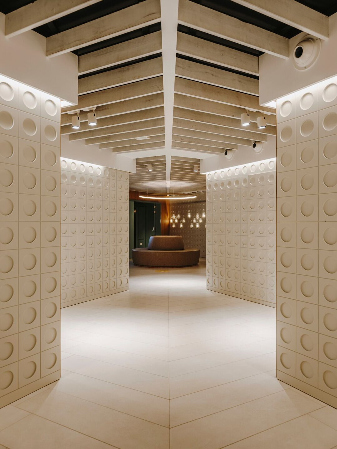 https://archello.com/story/101749/attachments/photos-videos/10 photo_credit Salva Lopez