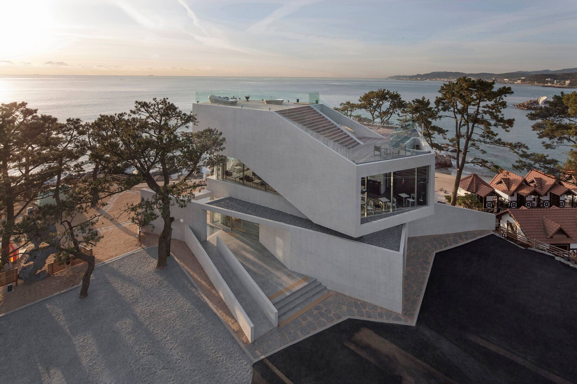 https://archello.com/story/46999/attachments/photos-videos/3 photo_credit Kim Jaeyoun