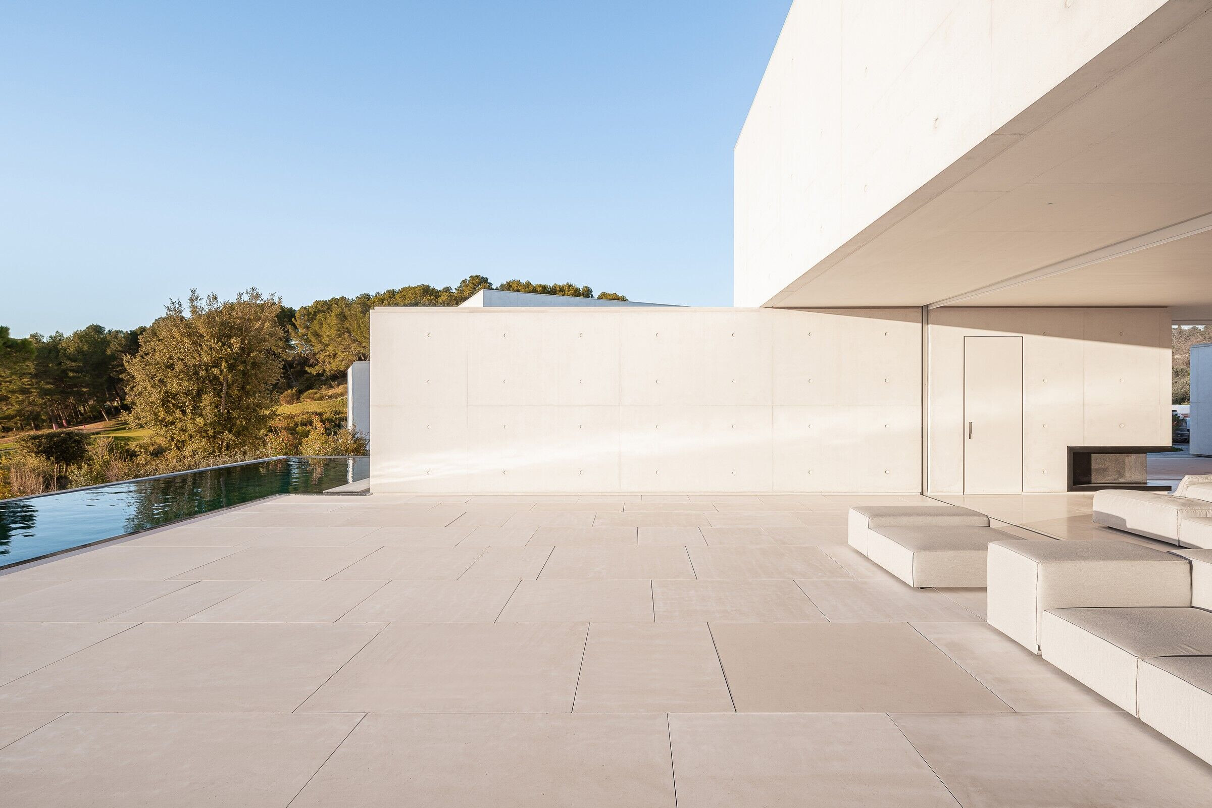 https://archello.com/story/101860/attachments/photos-videos/4 photo_credit We are Content(s) – Stéphane Aboudaram