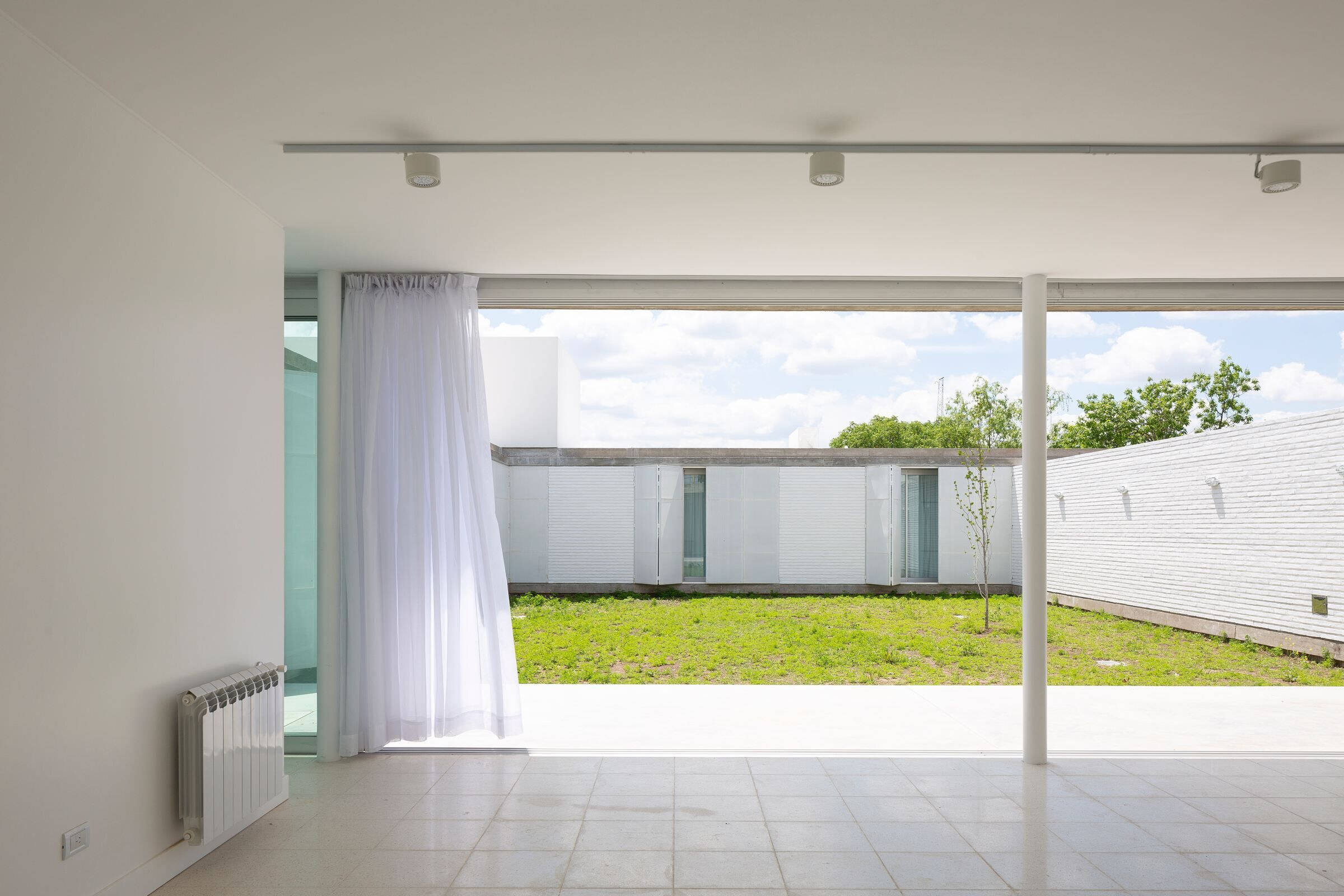 https://archello.com/story/101912/attachments/photos-videos/14 photo_credit JAVIER AGUSTÍN ROJAS