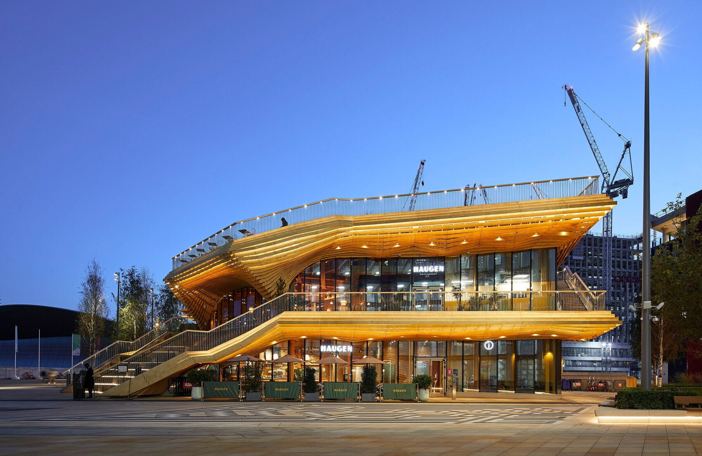 https://archello.com/story/102009/attachments/photos-videos/6 photo_credit Hufton + Crow