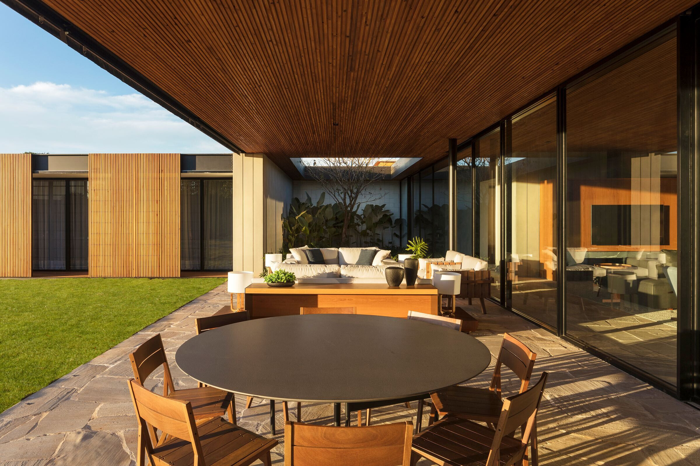 https://archello.com/story/102022/attachments/photos-videos/16 photo_credit Leonardo Finnoti