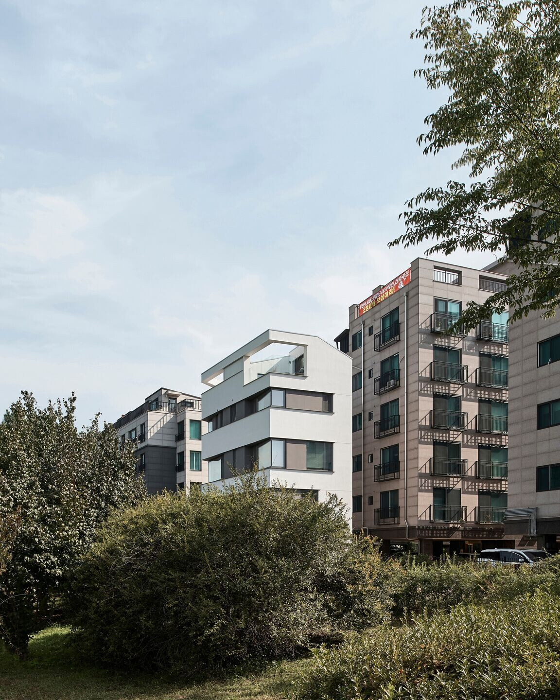 https://archello.com/story/102077/attachments/photos-videos/7 photo_credit Jinbo Choi