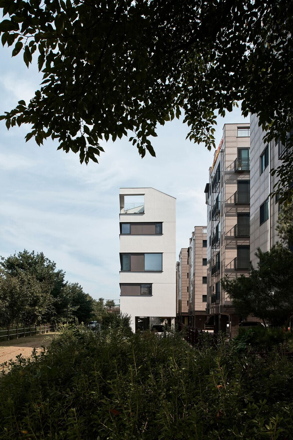 https://archello.com/story/102077/attachments/photos-videos/8 photo_credit Jinbo Choi