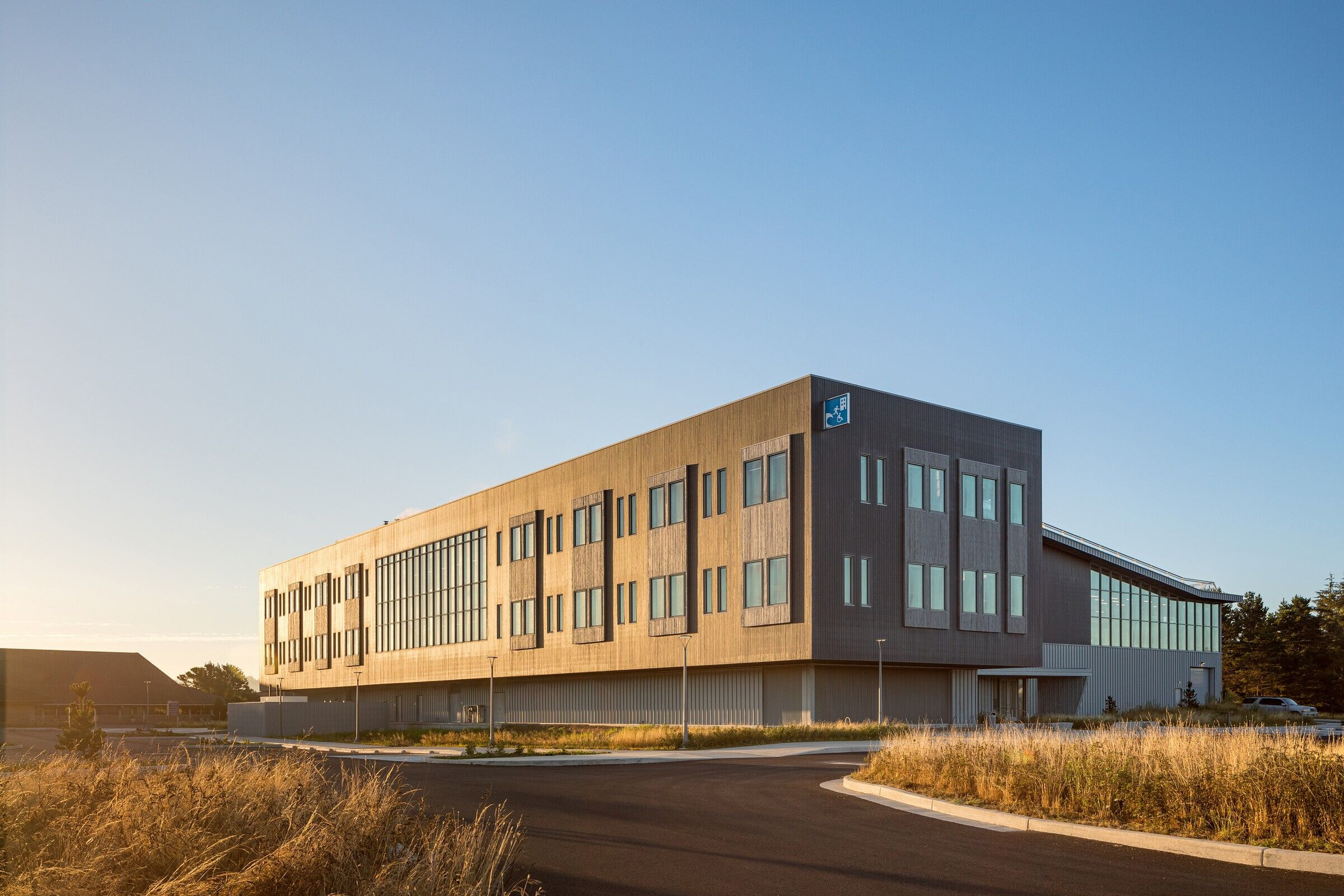 https://archello.com/story/102252/attachments/photos-videos/3 photo_credit Josh Partee