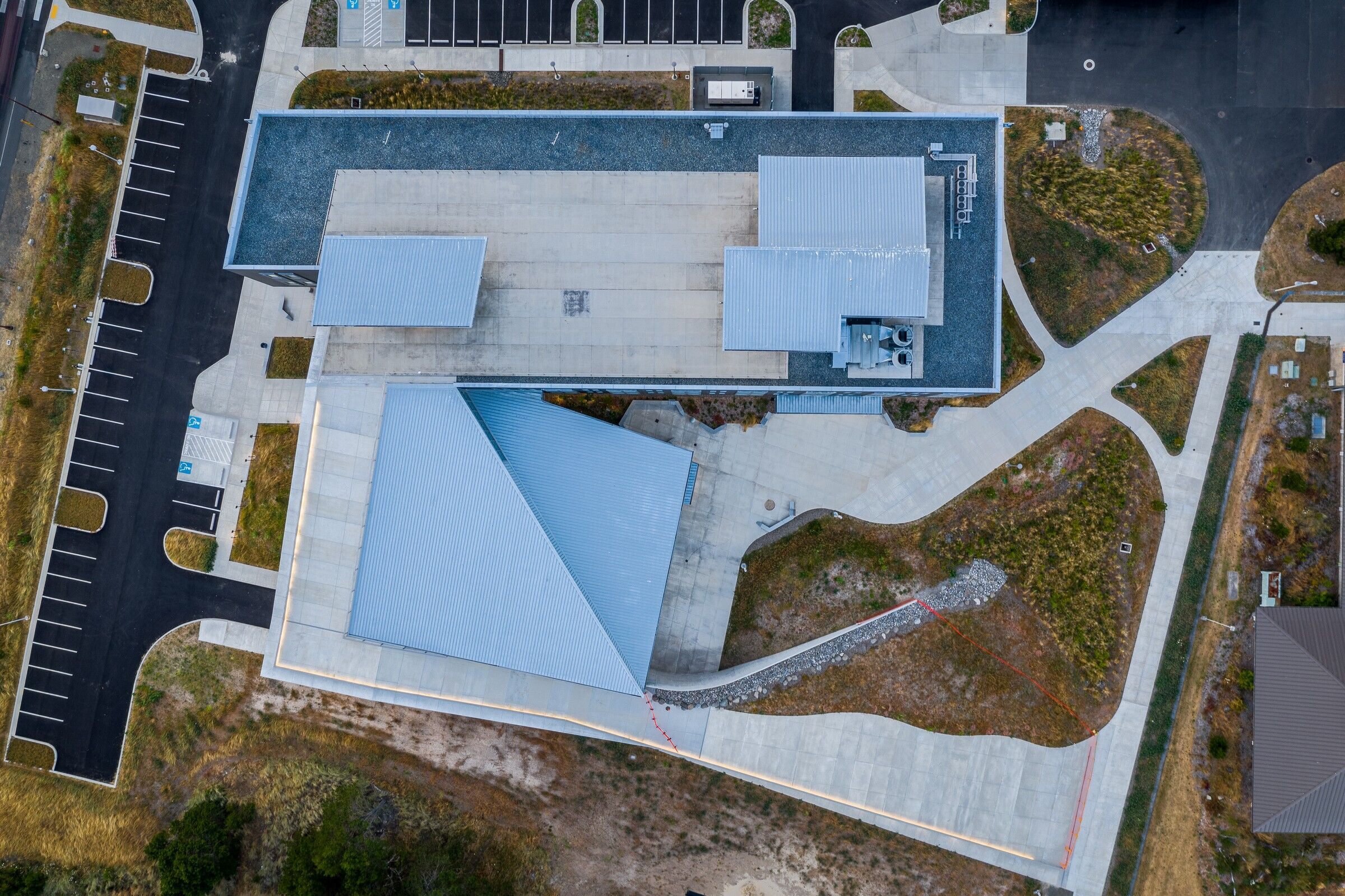 https://archello.com/story/102252/attachments/photos-videos/6 photo_credit Josh Partee