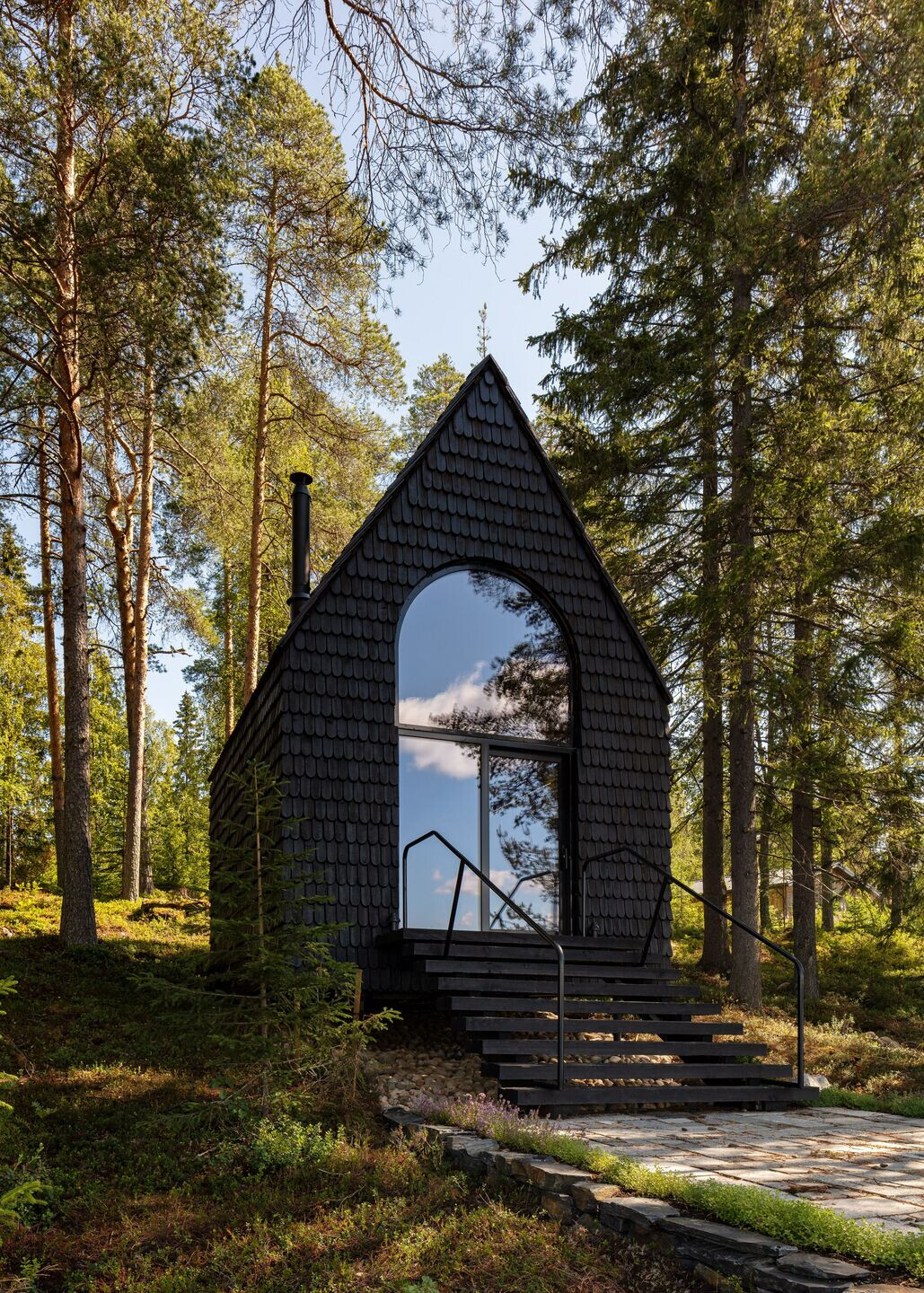 https://archello.com/story/102346/attachments/photos-videos/3 photo_credit Marc Goodwin / Archmospheres