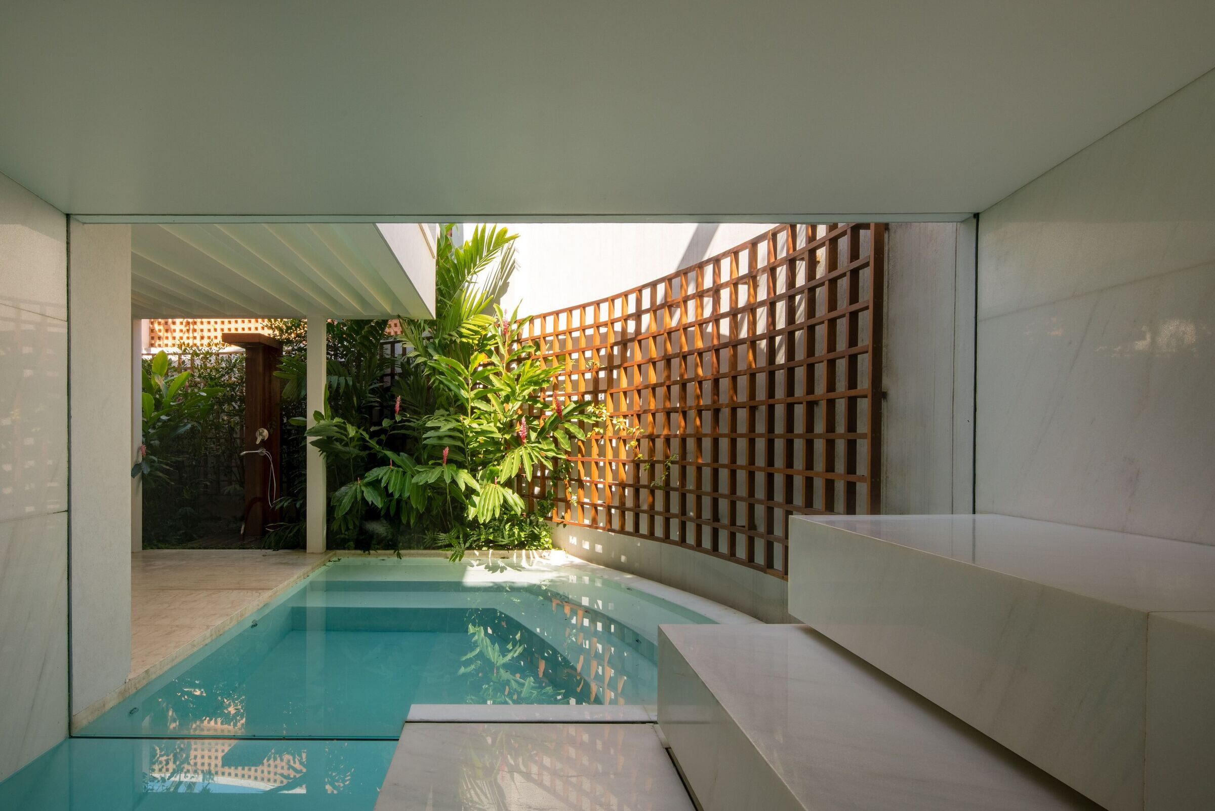 https://archello.com/story/102325/attachments/photos-videos/6 photo_credit André Nazareth