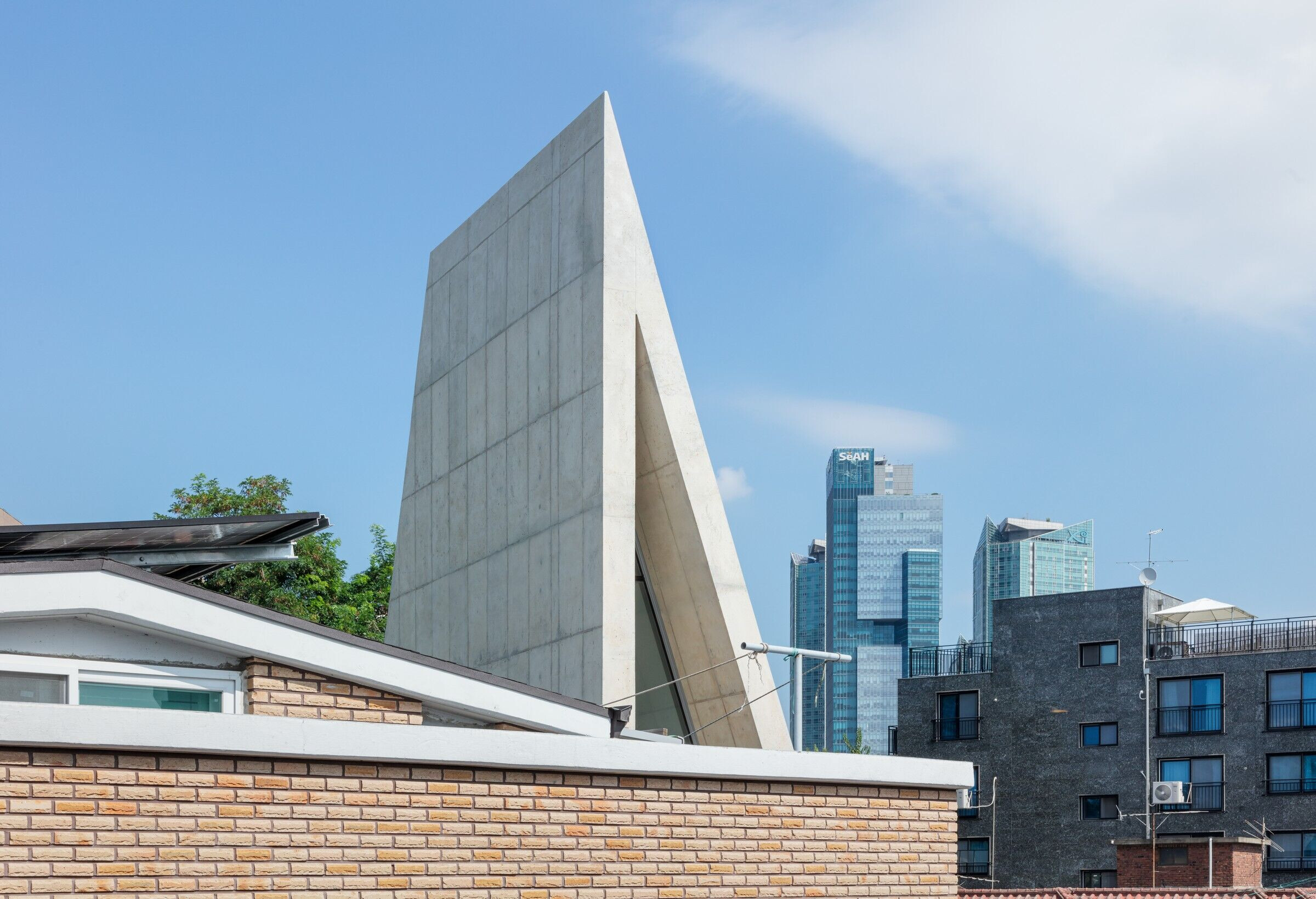 https://archello.com/story/102360/attachments/photos-videos/5 photo_credit Kyungsub Shin