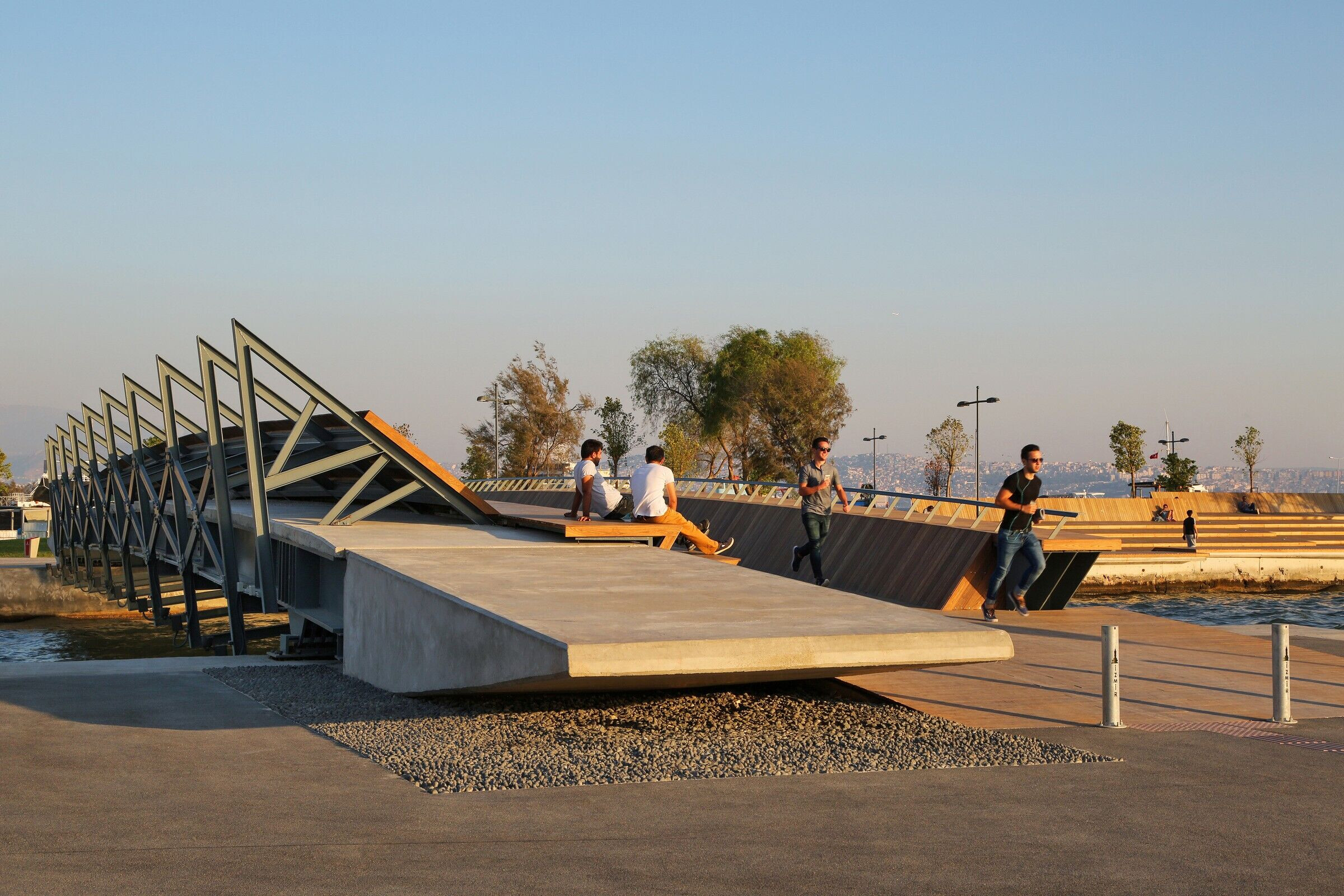 https://archello.com/story/102430/attachments/photos-videos/17 photo_credit ZM Yasa Architecture Photography / Courtesy of Studio Evren Başbuğ Architects