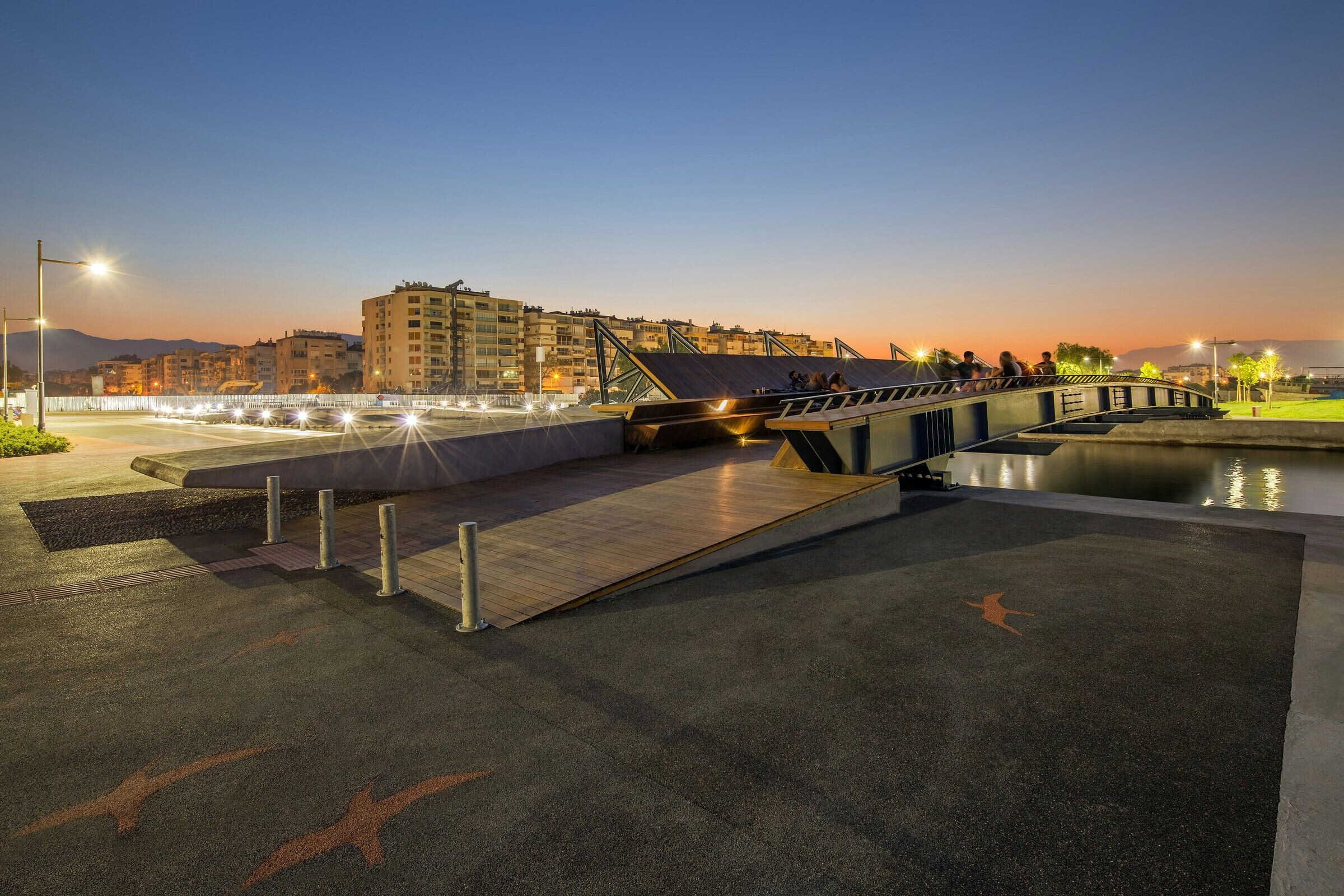 https://archello.com/story/102430/attachments/photos-videos/24 photo_credit ZM Yasa Architecture Photography / Courtesy of Studio Evren Başbuğ Architects