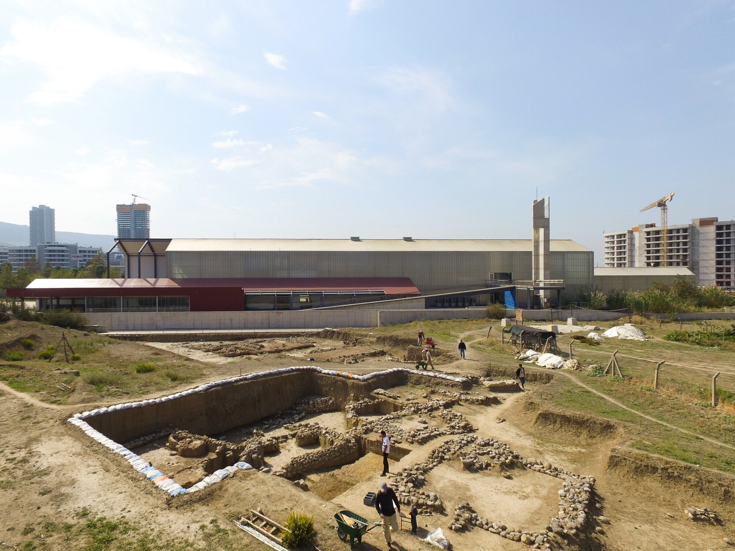 https://archello.com/story/102437/attachments/photos-videos/15 photo_credit ZM Yasa Architecture Photography / Courtesy of Studio Evren Başbuğ Architects