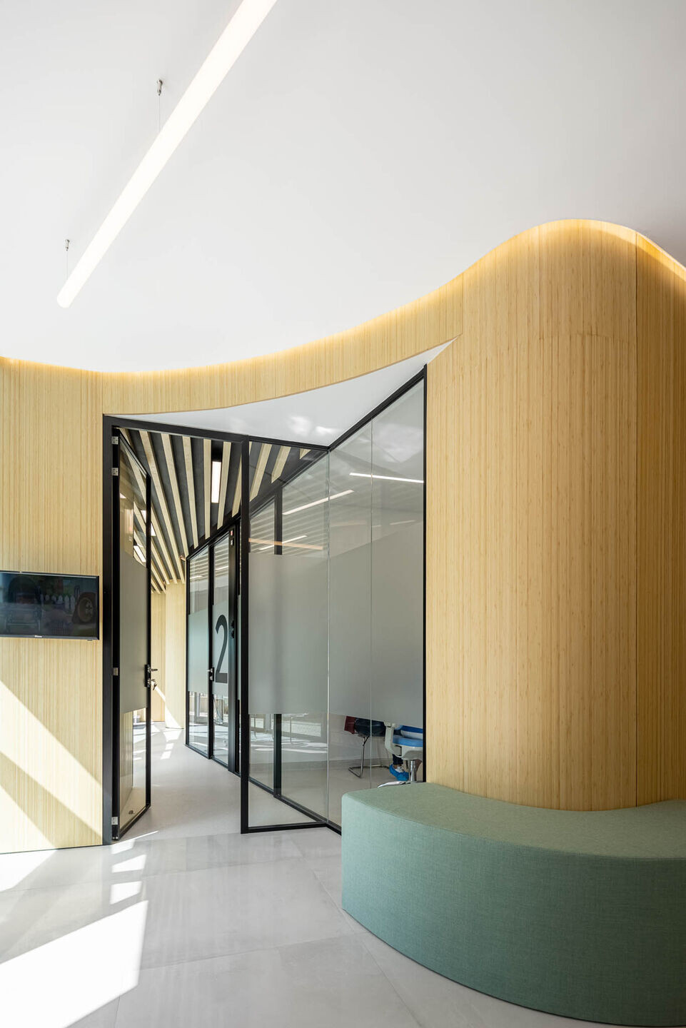 https://archello.com/story/102481/attachments/photos-videos/18 photo_credit Ivo Tavares Studio