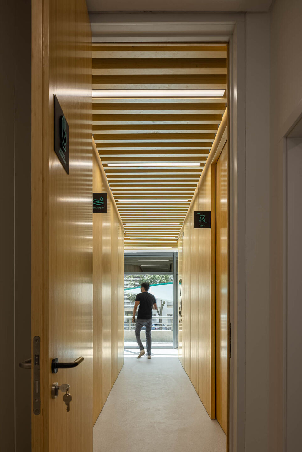 https://archello.com/story/102481/attachments/photos-videos/40 photo_credit Ivo Tavares Studio