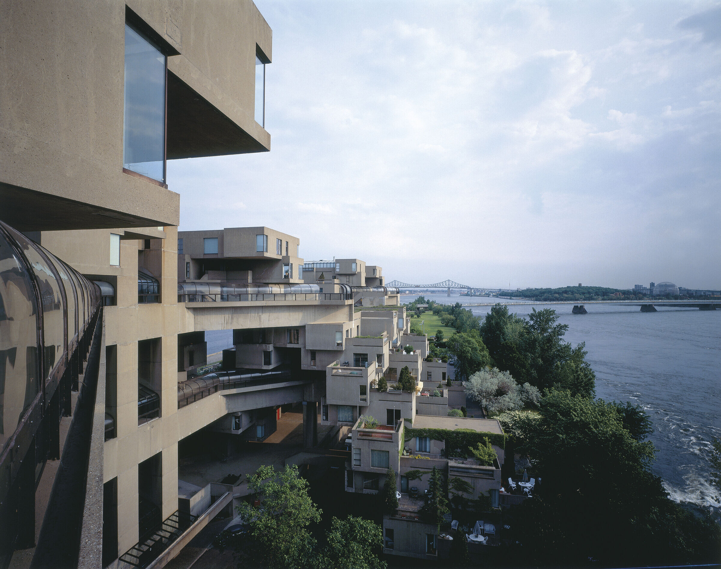 https://archello.com/story/57521/attachments/photos-videos/6 photo_credit courtesy Safdie Architects