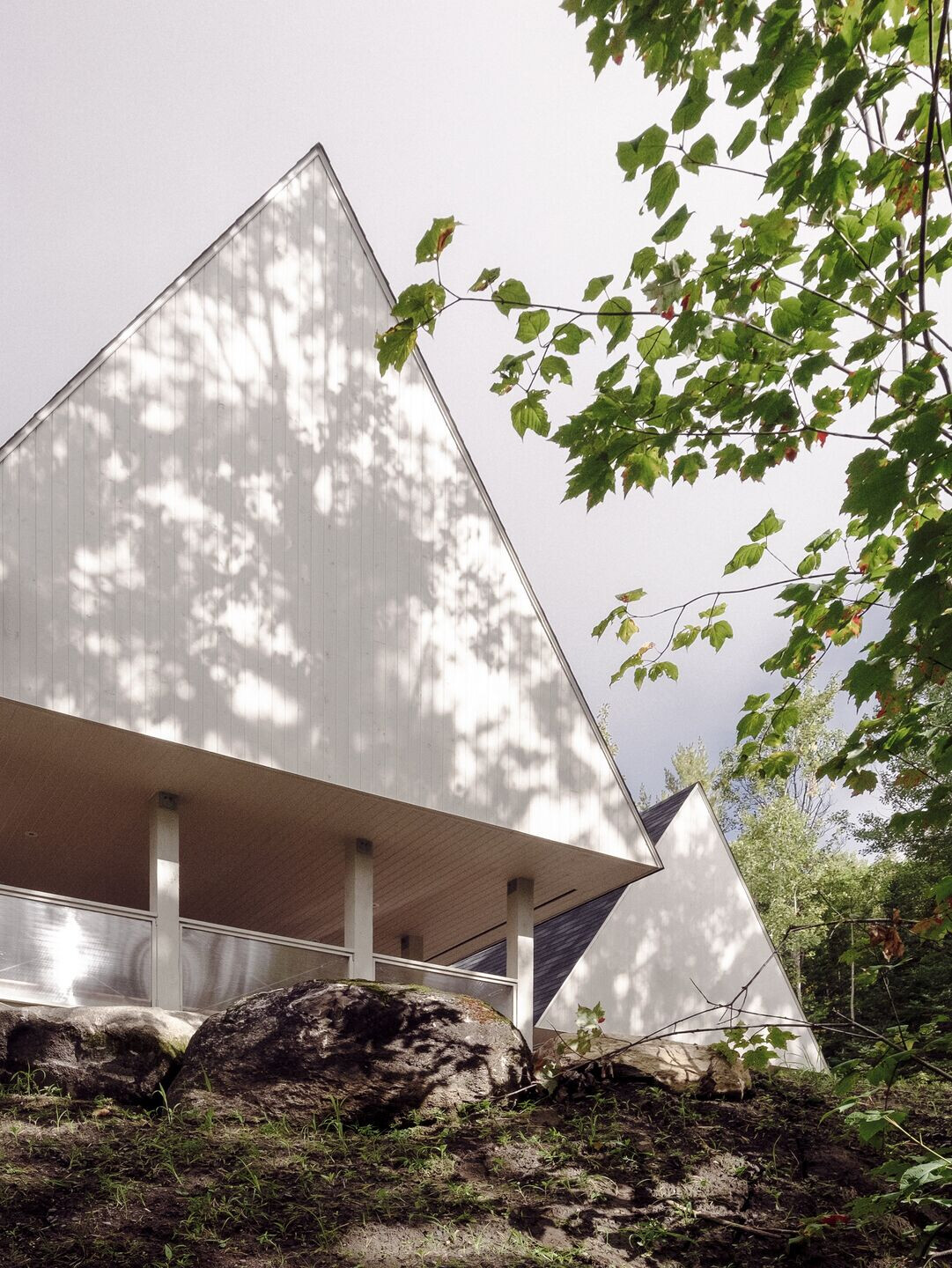https://archello.com/story/102565/attachments/photos-videos/8 photo_credit Félix Michaud