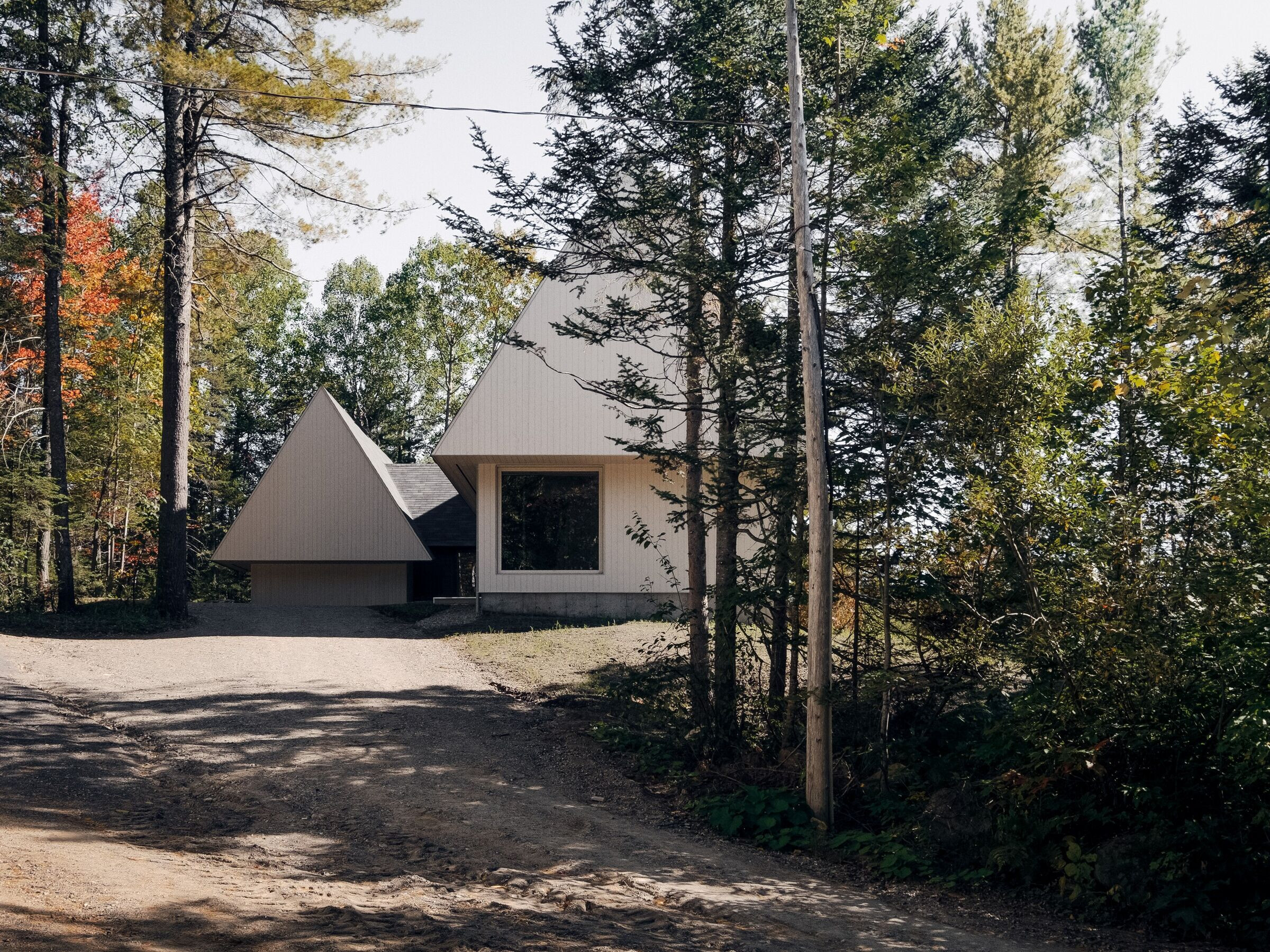 https://archello.com/story/102565/attachments/photos-videos/3 photo_credit Félix Michaud