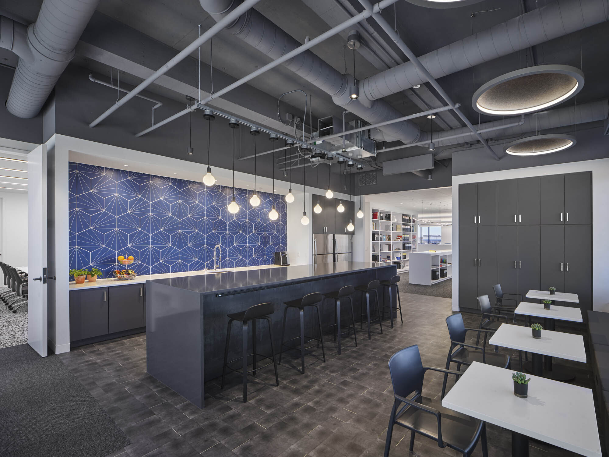 https://archello.com/story/102598/attachments/photos-videos/10 photo_credit Halkin Mason Photography