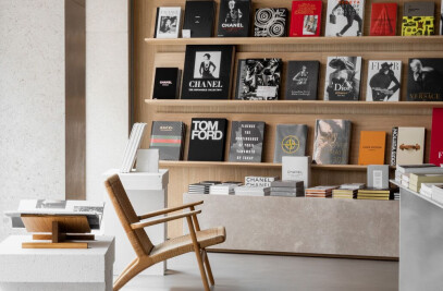 Multifaceted Flagship Store for Book Company