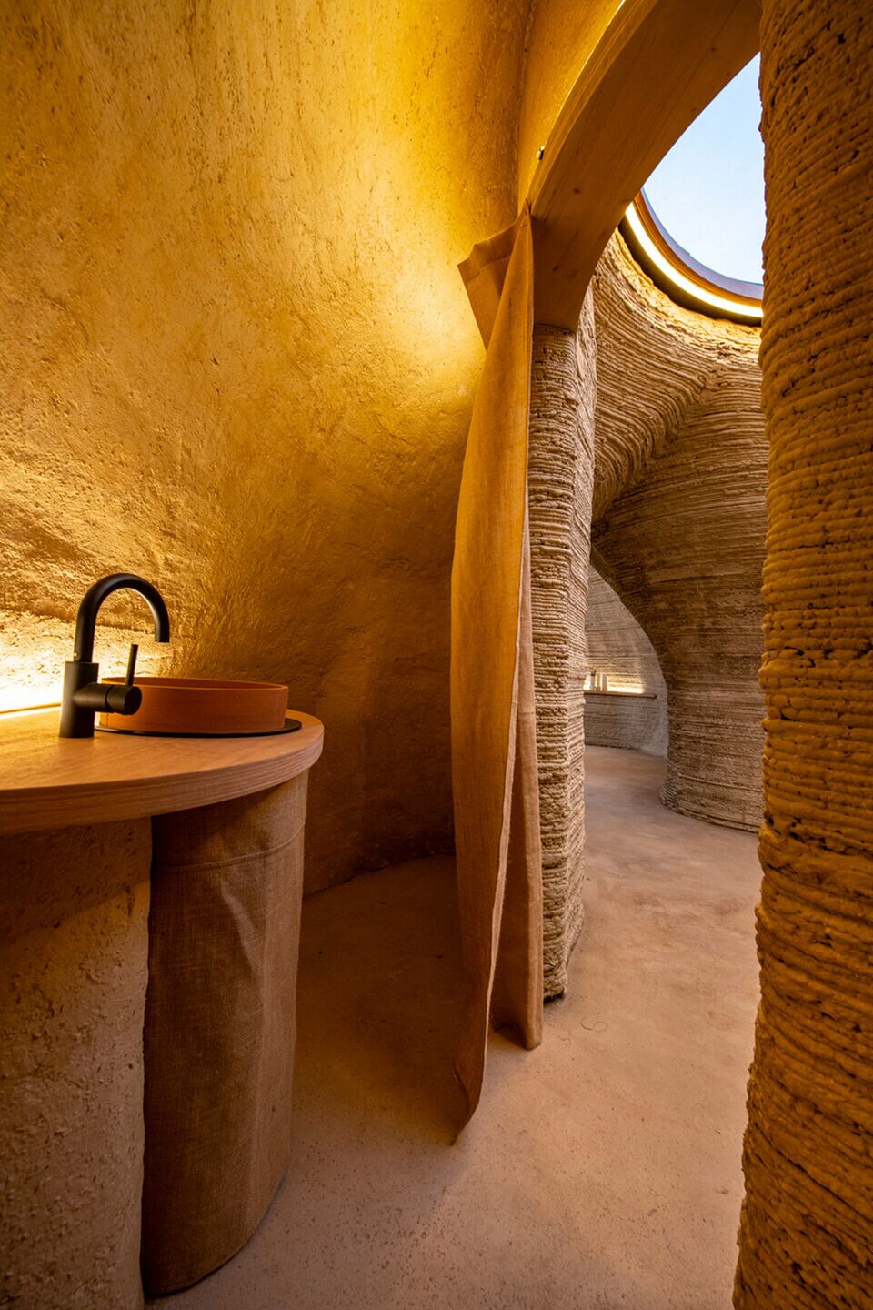 https://archello.com/story/102885/attachments/photos-videos/28 photo_credit Iago Corazza