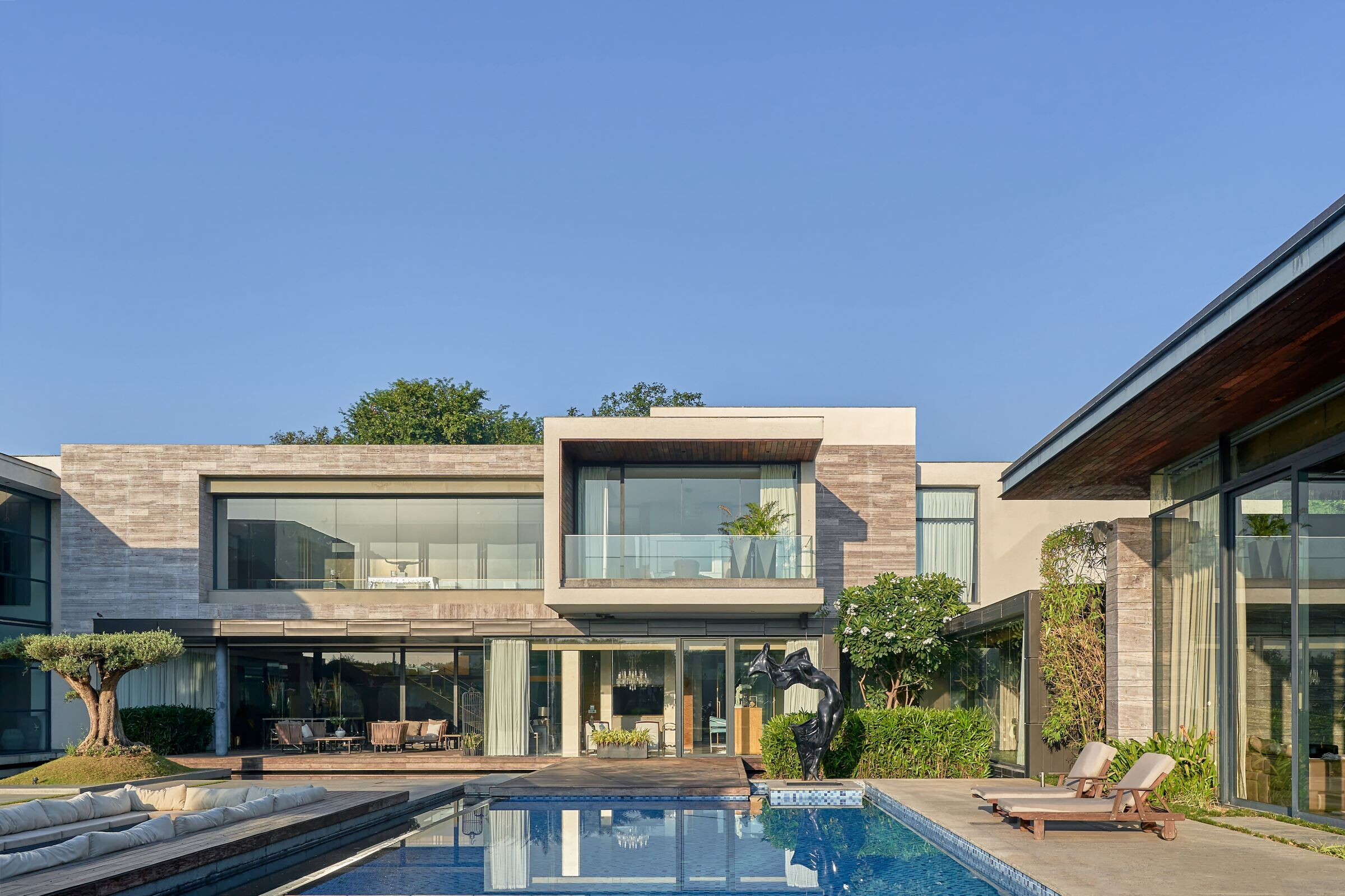 https://archello.com/story/102947/attachments/photos-videos/7 photo_credit Ranjan Sharma / Lightzone India