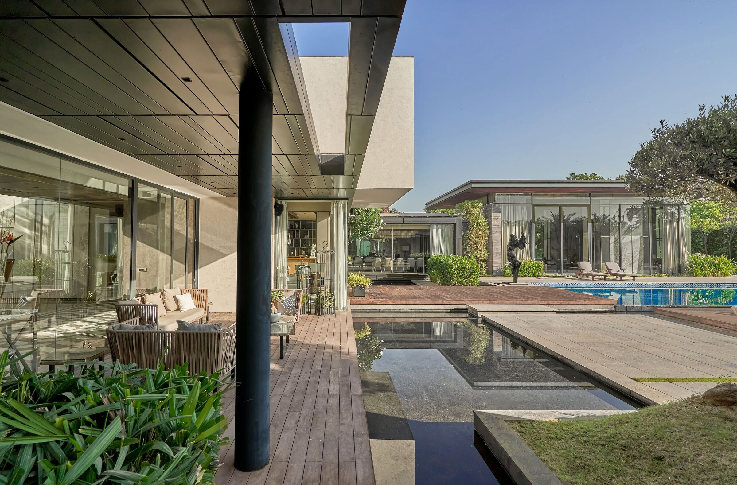https://archello.com/story/102947/attachments/photos-videos/12 photo_credit Ranjan Sharma / Lightzone India