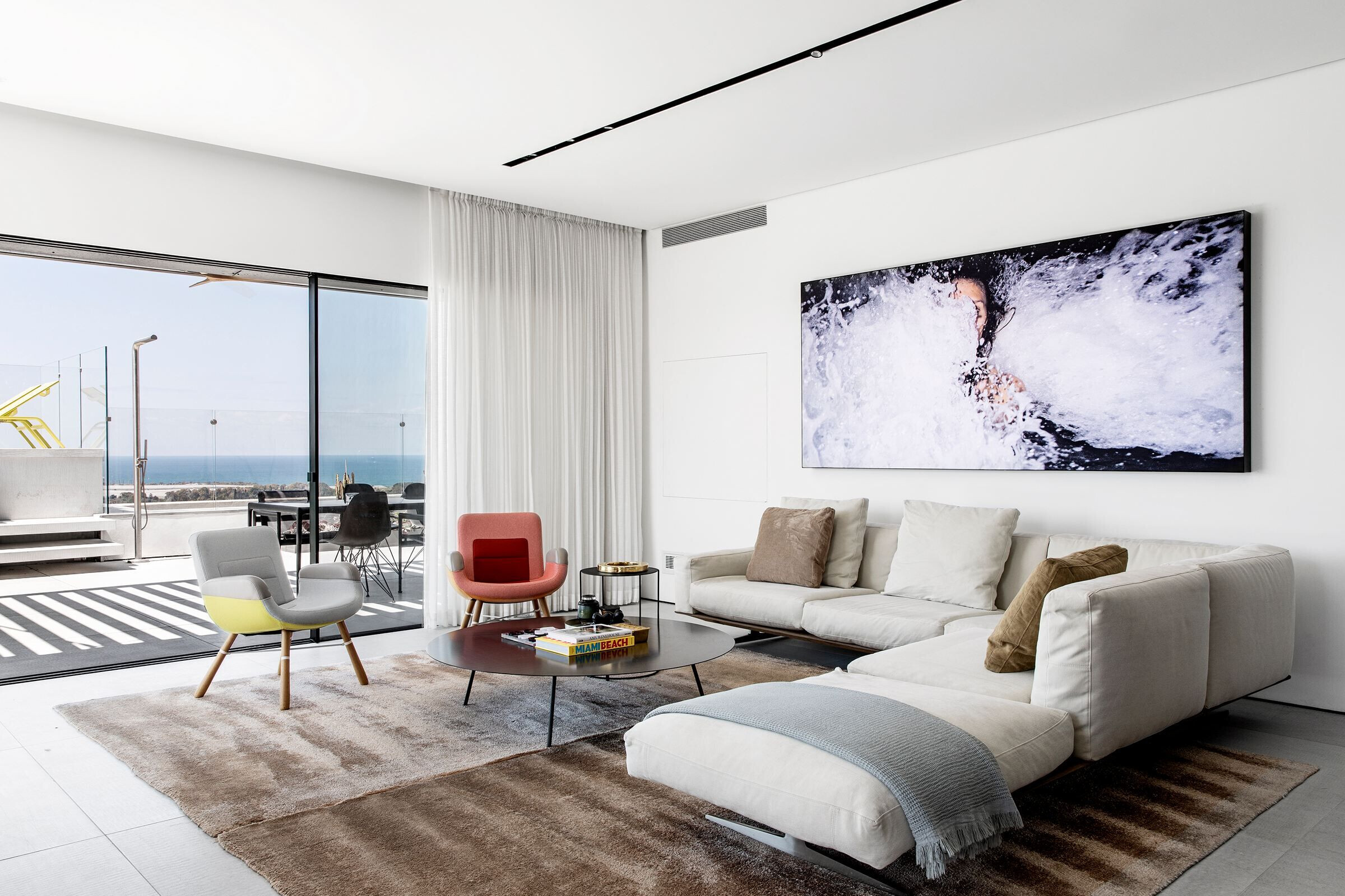 https://archello.com/story/102942/attachments/photos-videos/3 photo_credit Itay Benit