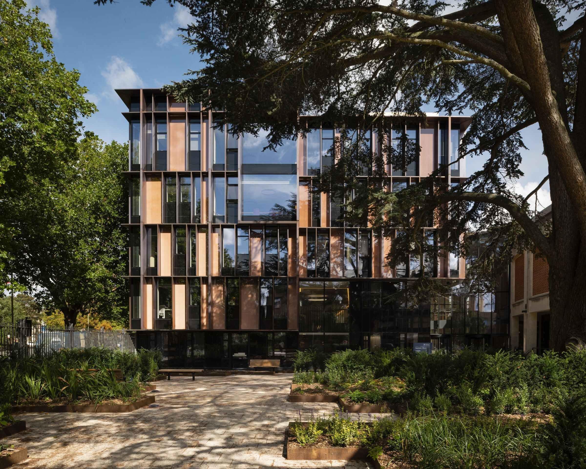 photo_credit photo : Jim Stephenson | project : The Beecroft Building for University of Oxford by Hawkins/Brown