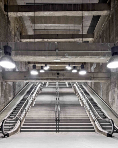 Tres estaciones de metro L9 - Garcés - de Seta - Bonet