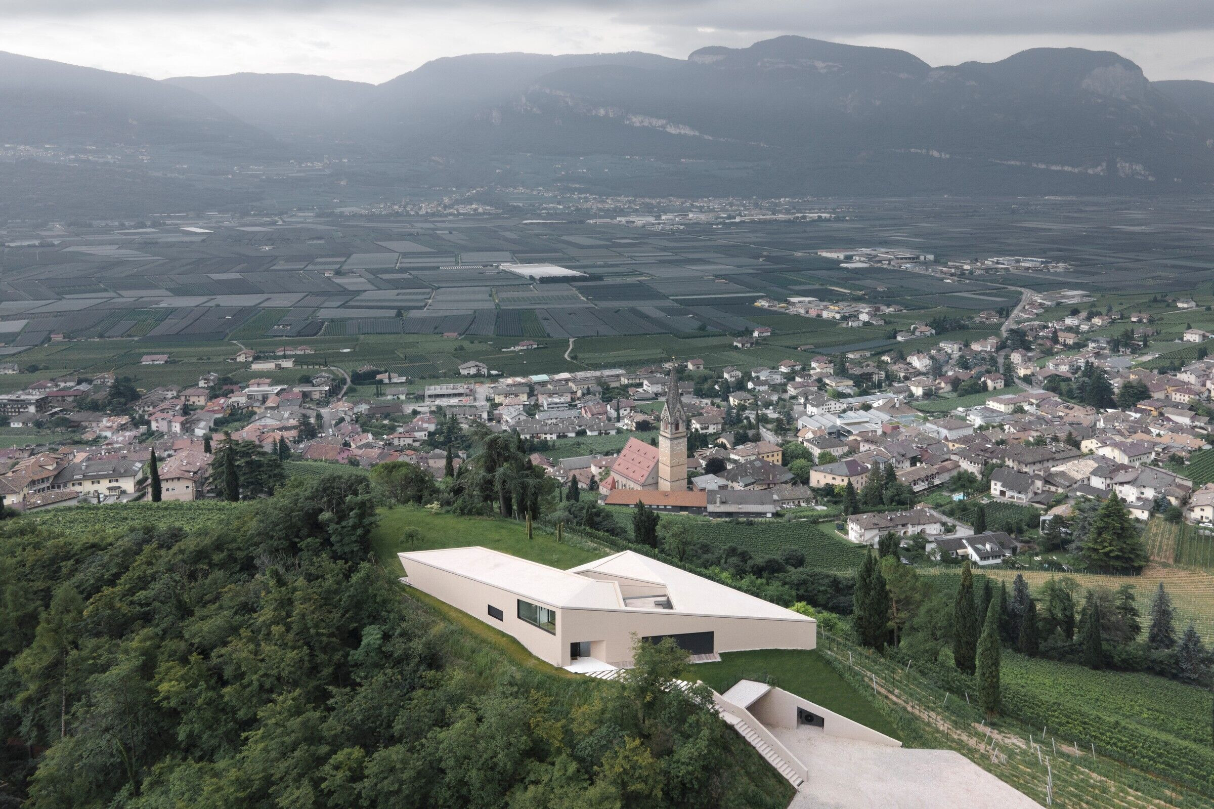 https://archello.com/story/90781/attachments/photos-videos/4 photo_credit Gustav Willeit
