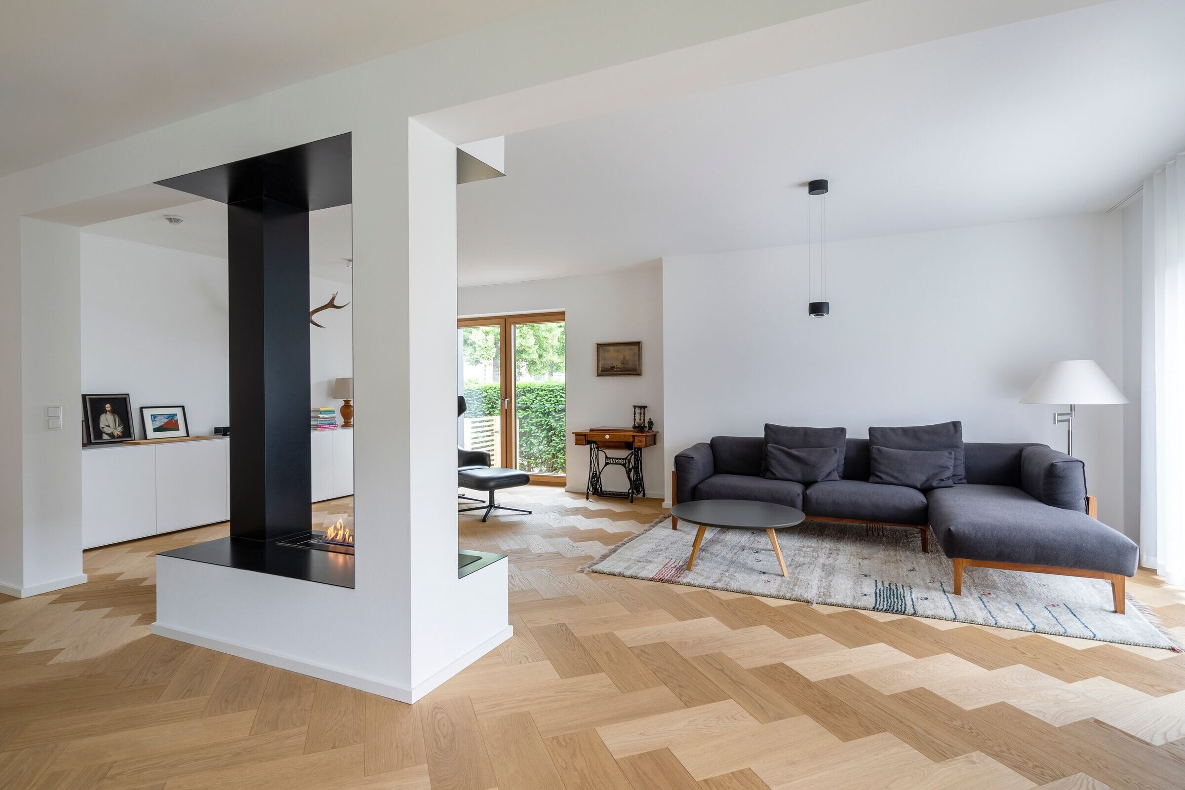 https://archello.com/story/103121/attachments/photos-videos/3 Atelier M+