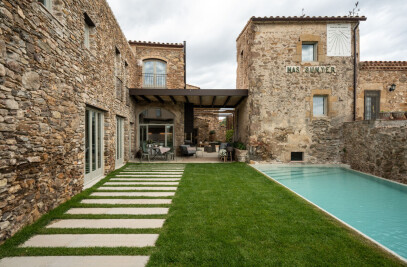 Country house in Girona