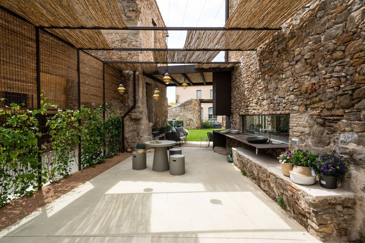https://archello.com/story/103154/attachments/photos-videos/37 photo_credit Miquel Coll Fotografia