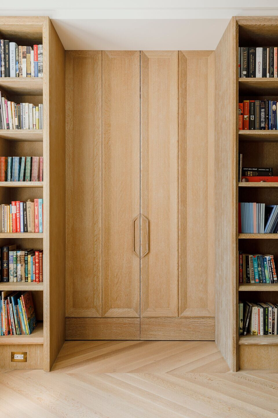https://archello.com/story/103140/attachments/photos-videos/19 photo_credit Max Burkhalter