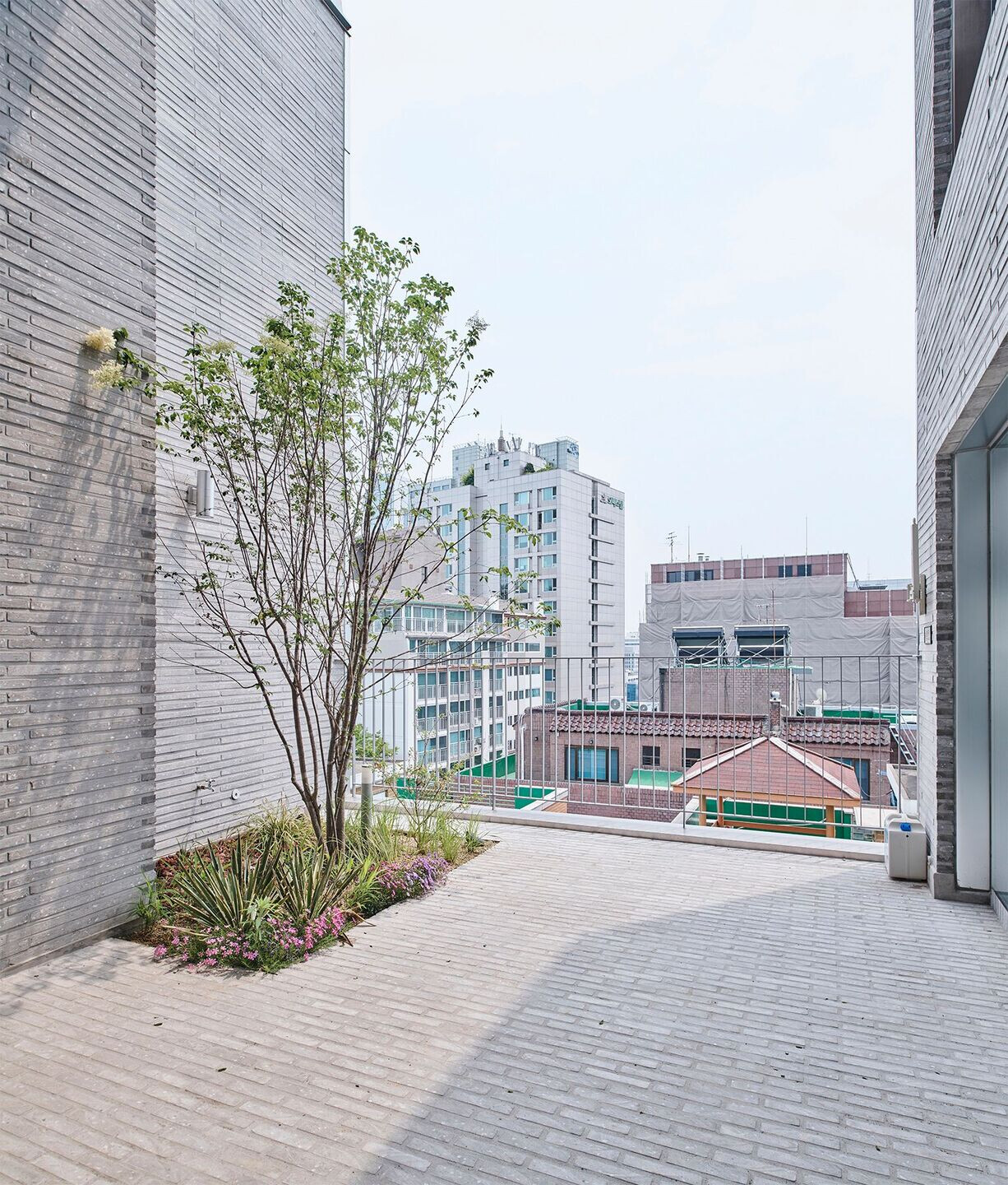 https://archello.com/story/103147/attachments/photos-videos/26 photo_credit Jinbo choi