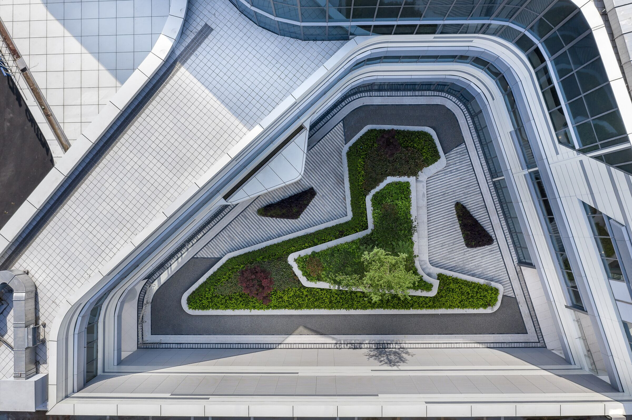 https://archello.com/story/103360/attachments/photos-videos/4 photo_credit B+H Architects