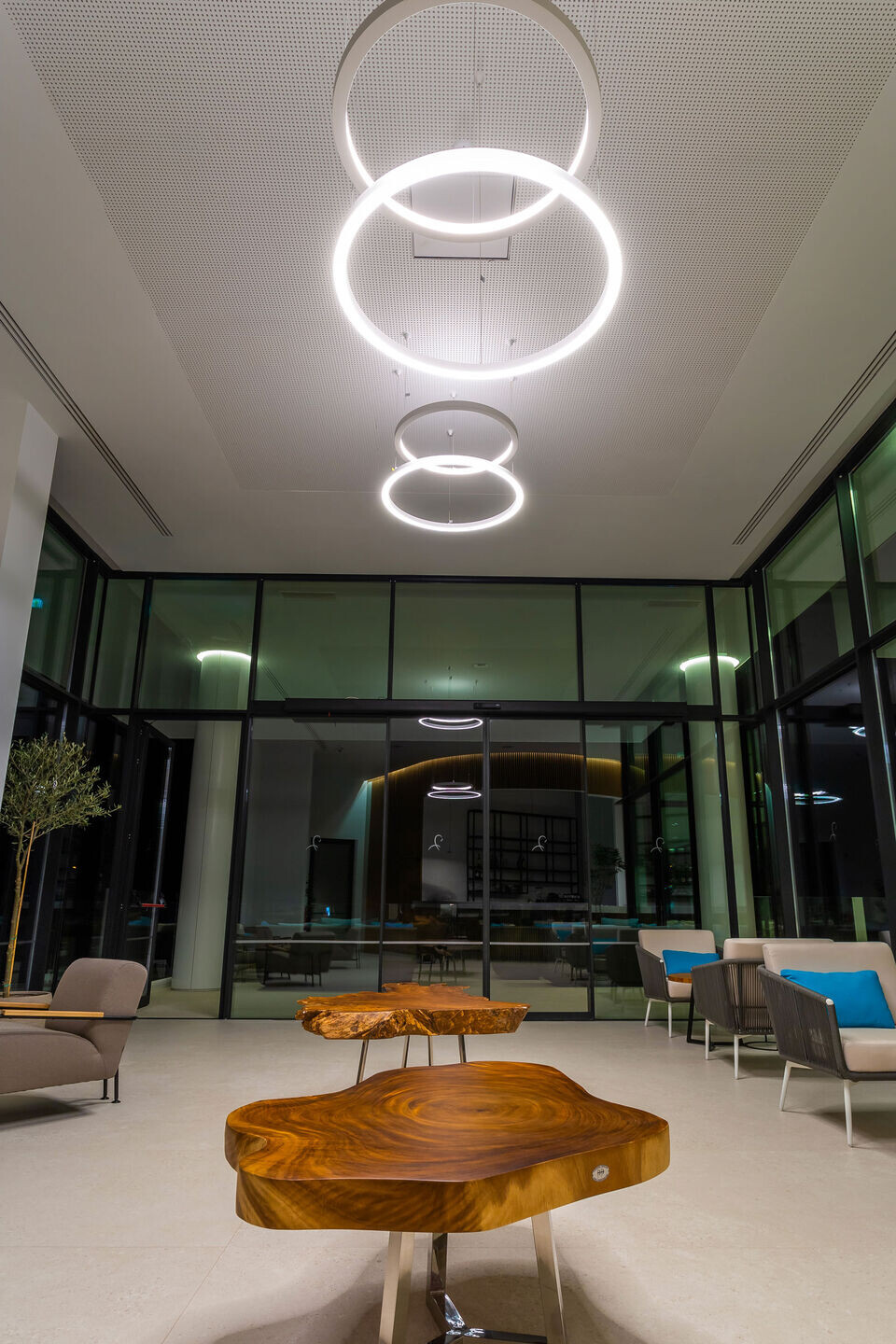 https://archello.com/story/103543/attachments/photos-videos/11 photo_credit PanVrahimis (the360production.com)