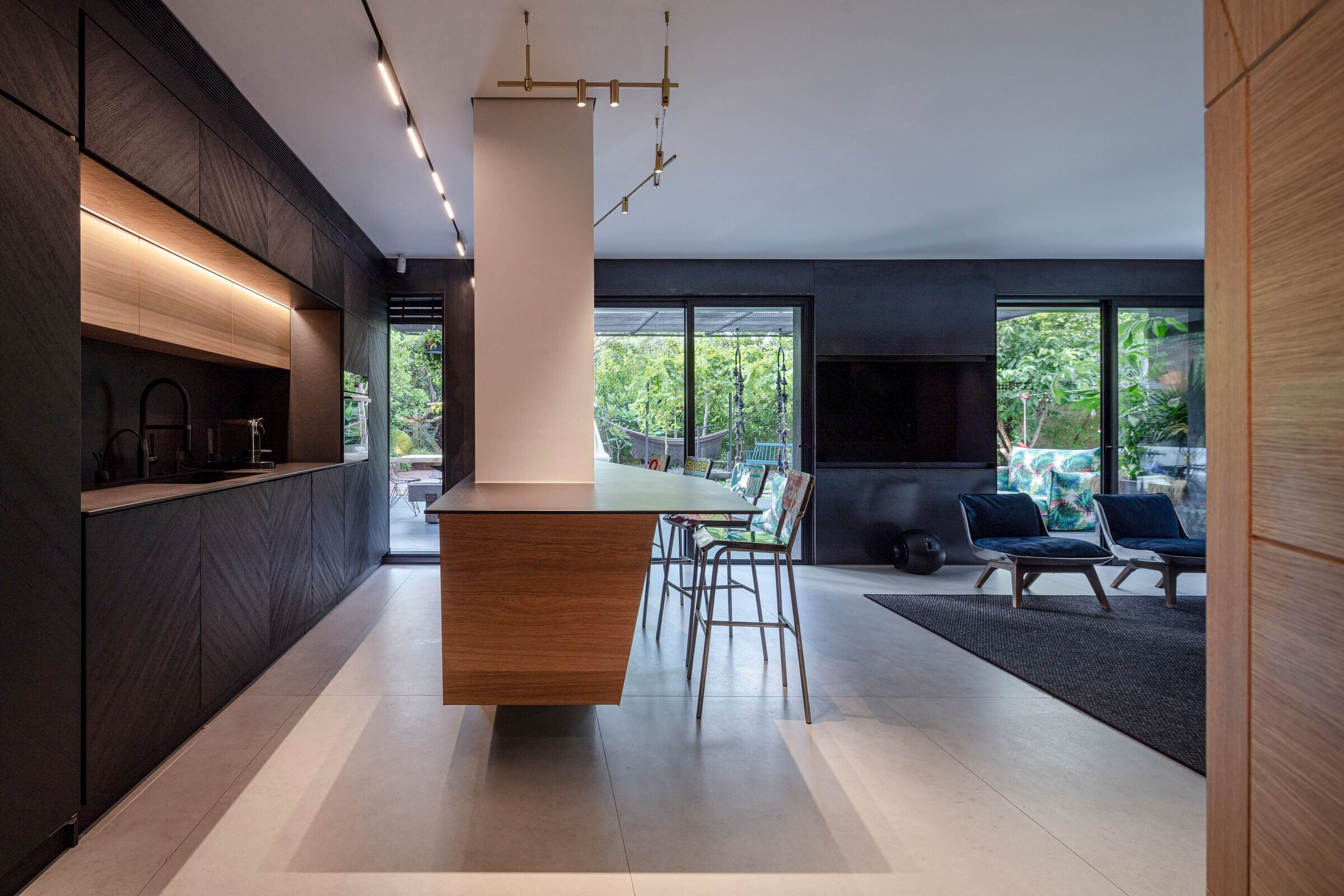 https://archello.com/story/103561/attachments/photos-videos/24 photo_credit Oded Smadar