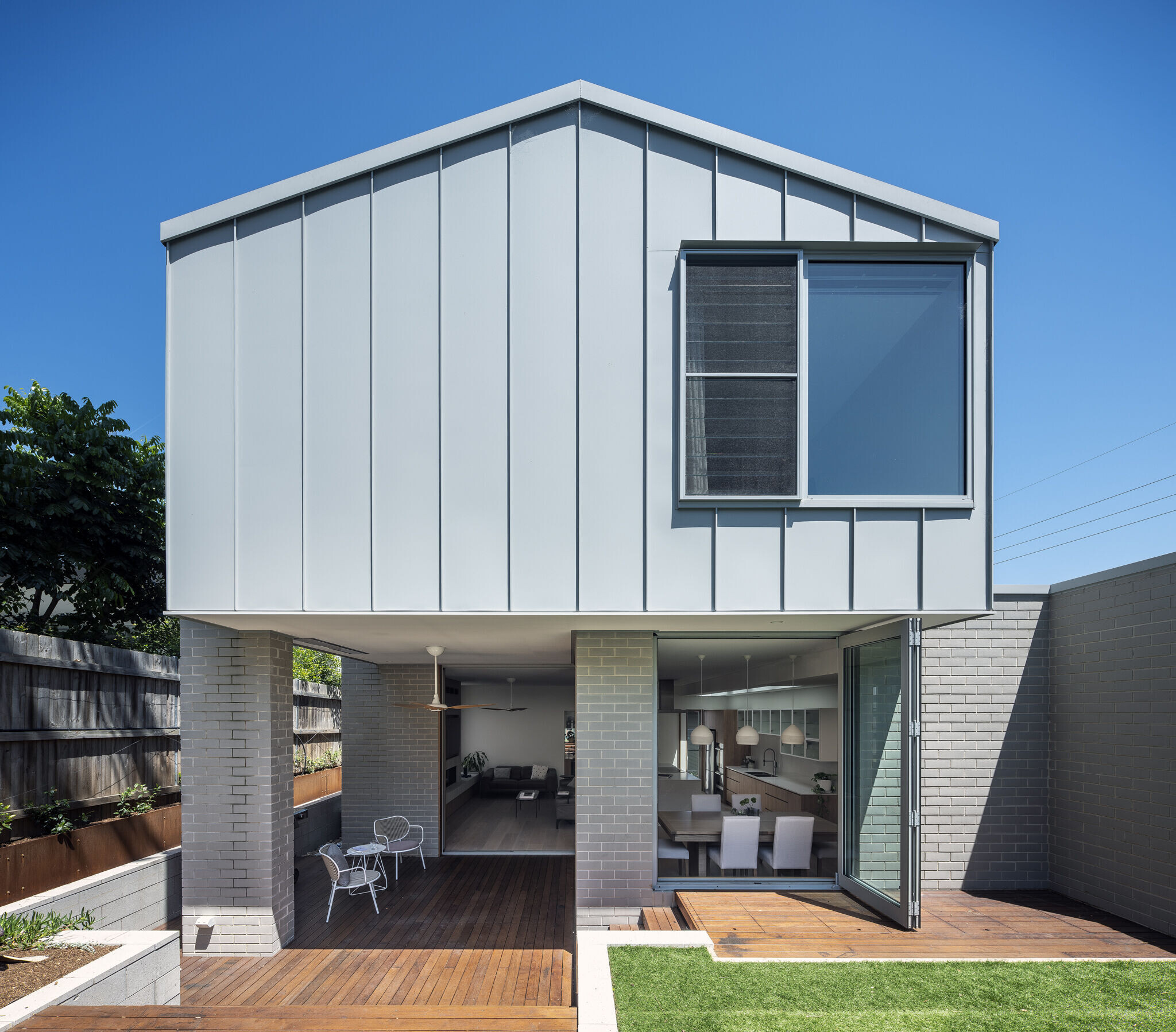 photo_credit Raven House by Bijl Architecture - © Tom Ferguson photo_credit Raven House by Bijl Architecture - © Tom Ferguson