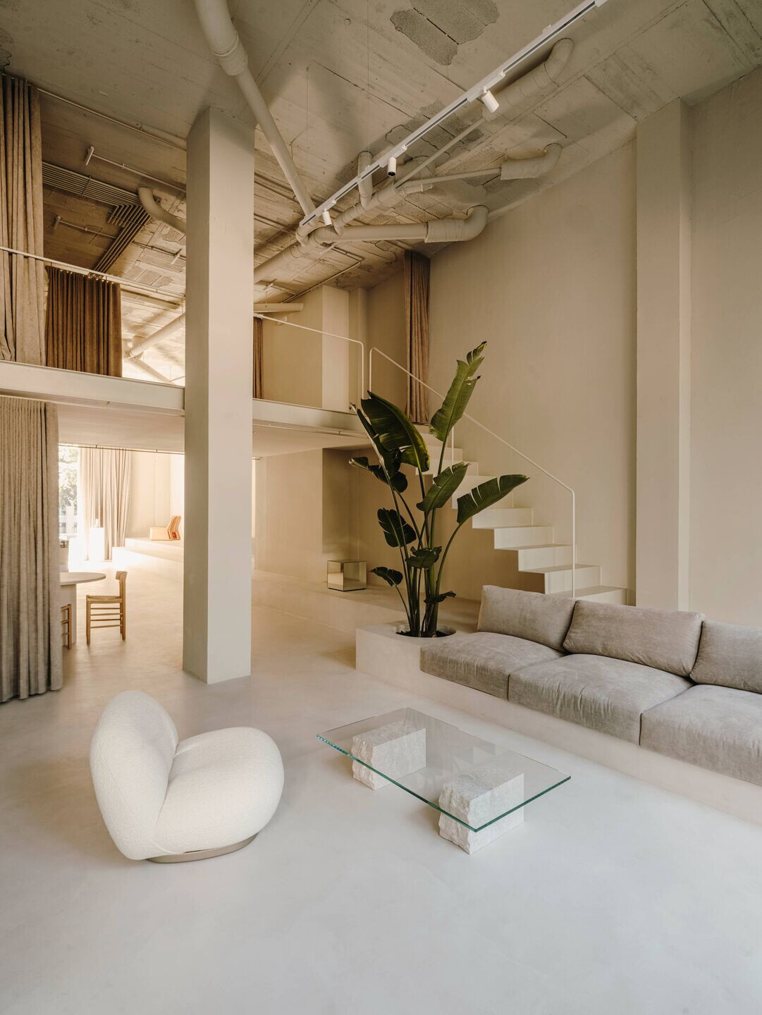 https://archello.com/story/103643/attachments/photos-videos/9 photo_credit Salva Lopez