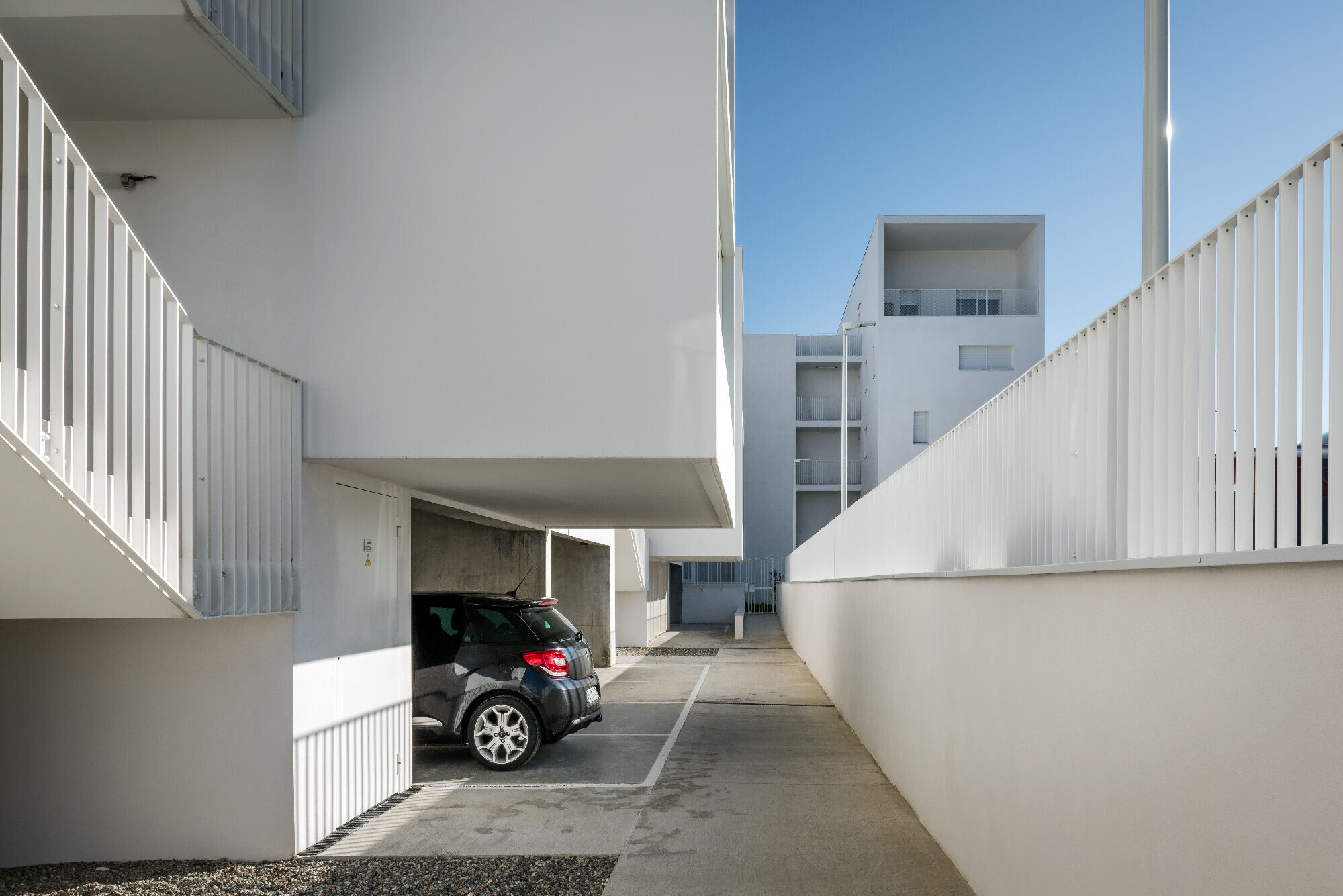 https://archello.com/story/103829/attachments/photos-videos/8 photo_credit Jean-François Tremege