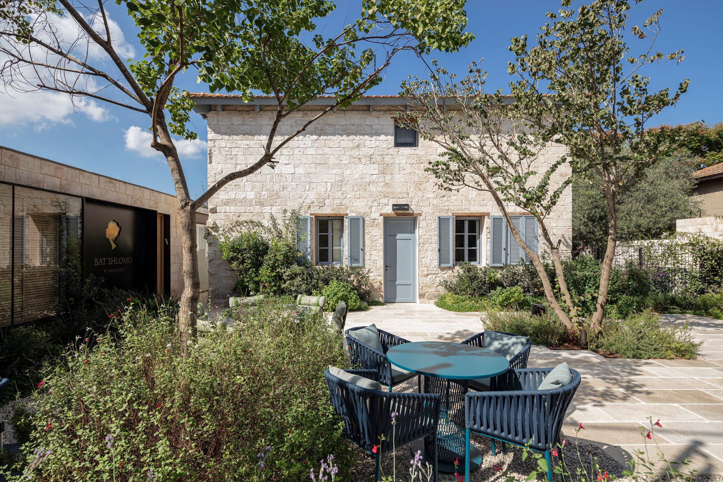https://archello.com/story/103980/attachments/photos-videos/6 photo_credit Amit Geron