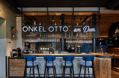 Onkel Otto am Dom