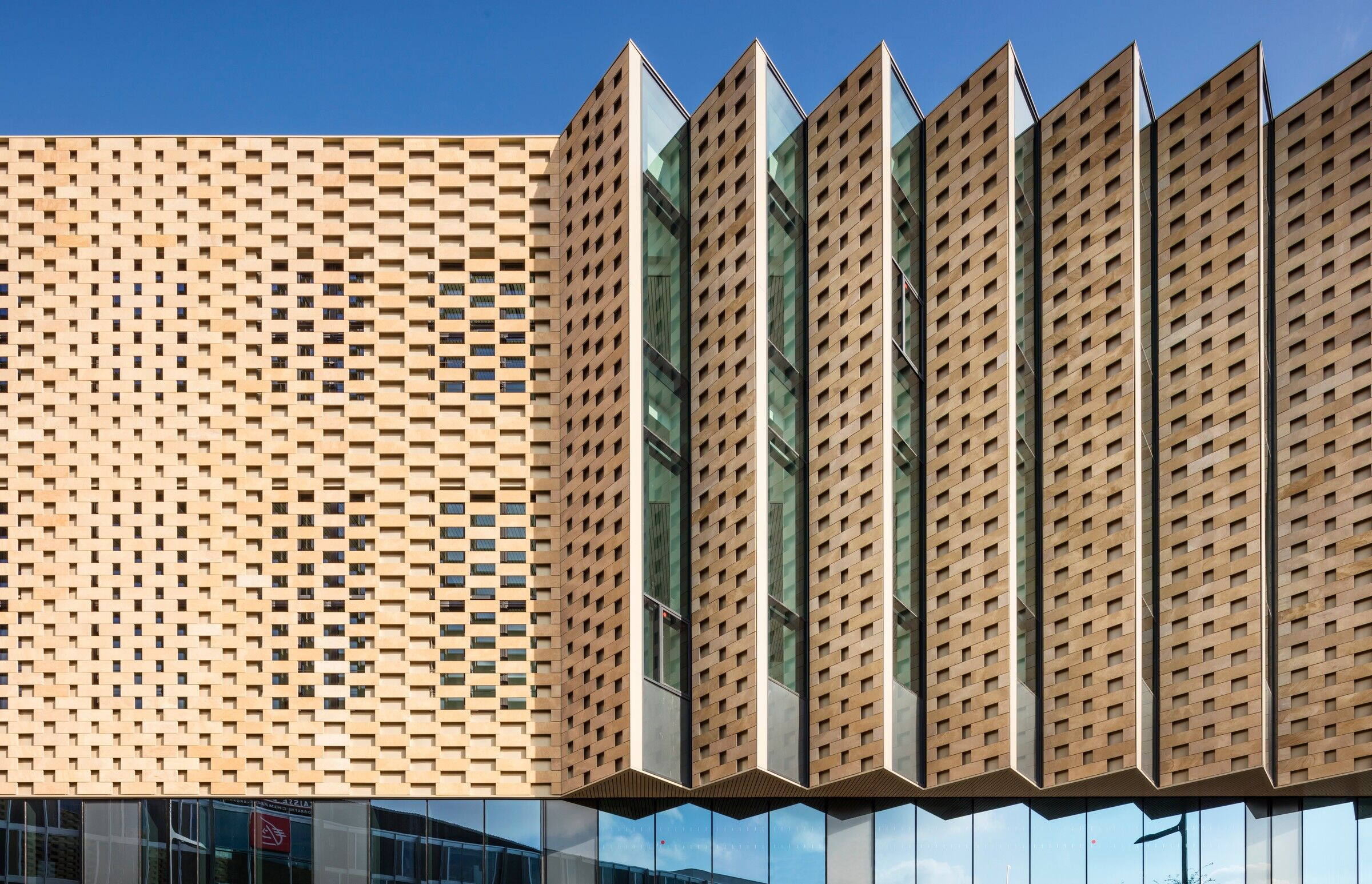 https://archello.com/story/104070/attachments/photos-videos/3 photo_credit Luc Boegly