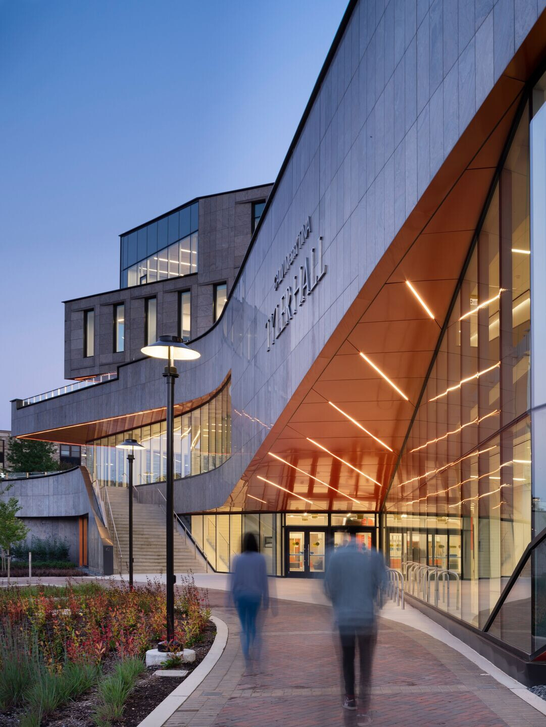 https://archello.com/story/104135/attachments/photos-videos/10 photo_credit Nic Lehoux